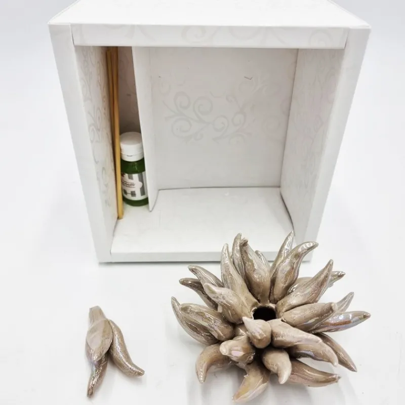 profumatore_riccio_tortor_2.webp Baratti Argenti Matrimonio | Comunione>Profumatore Riccio Tortora: Eleganza e Design Made in Italy